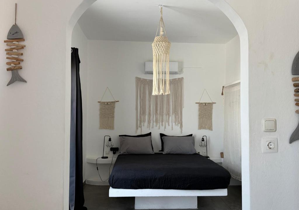 Adamas Apartment | Eris Studios