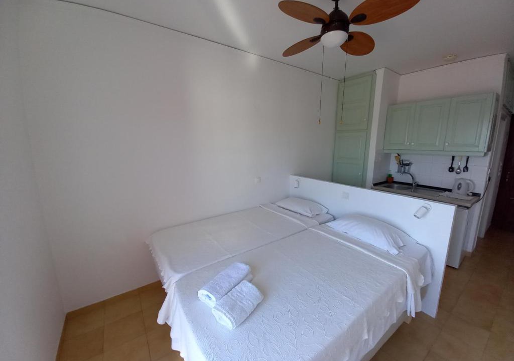 Sigri Apartment | Evangelia Studios