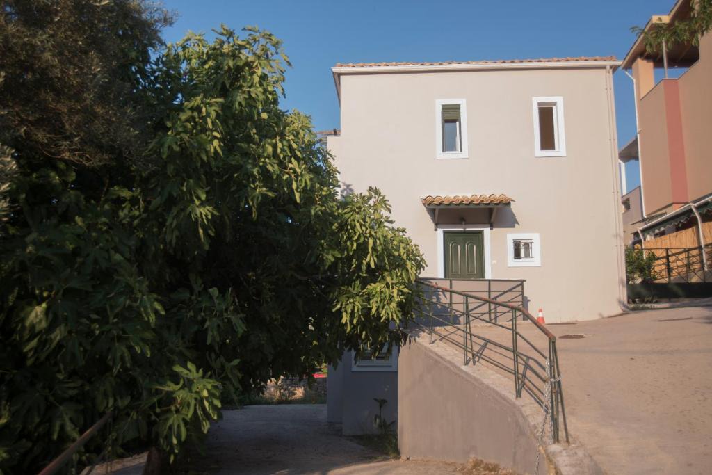 Episkopos House | EYANTHIA HOUSE