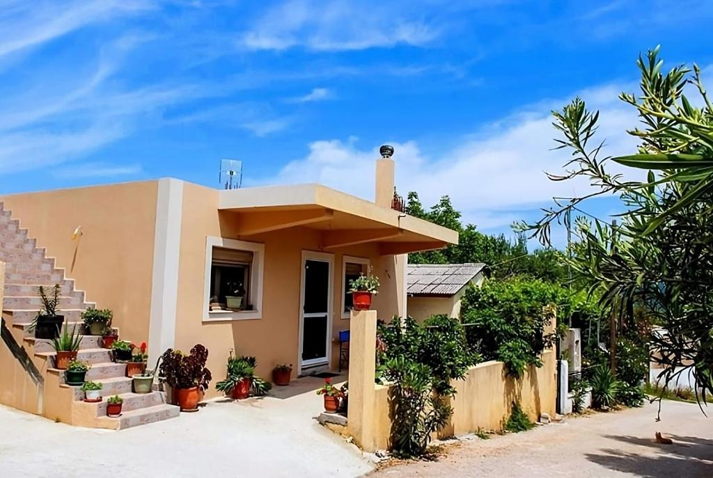 Poulata Apartment | Flamiatos Garden Cottages