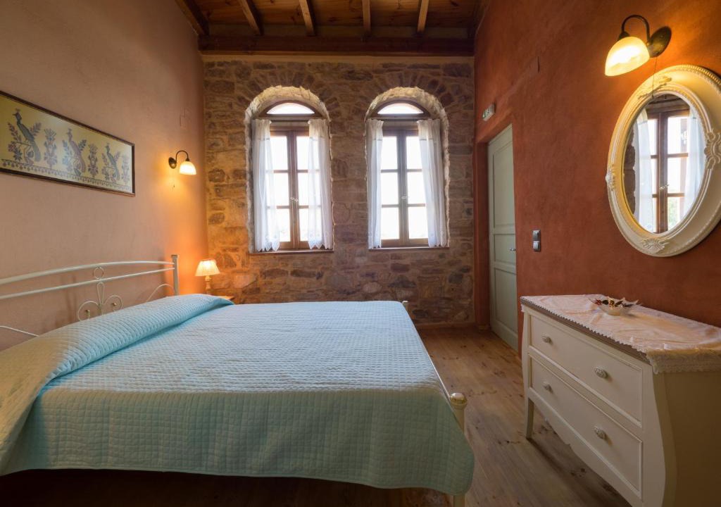 Ionia House | Foka House