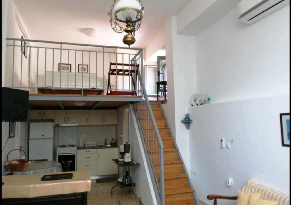 Leonidio Apartment | Garden's Home