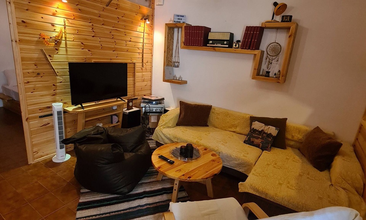 Pefkochori Apartment | GeoBasement - Village