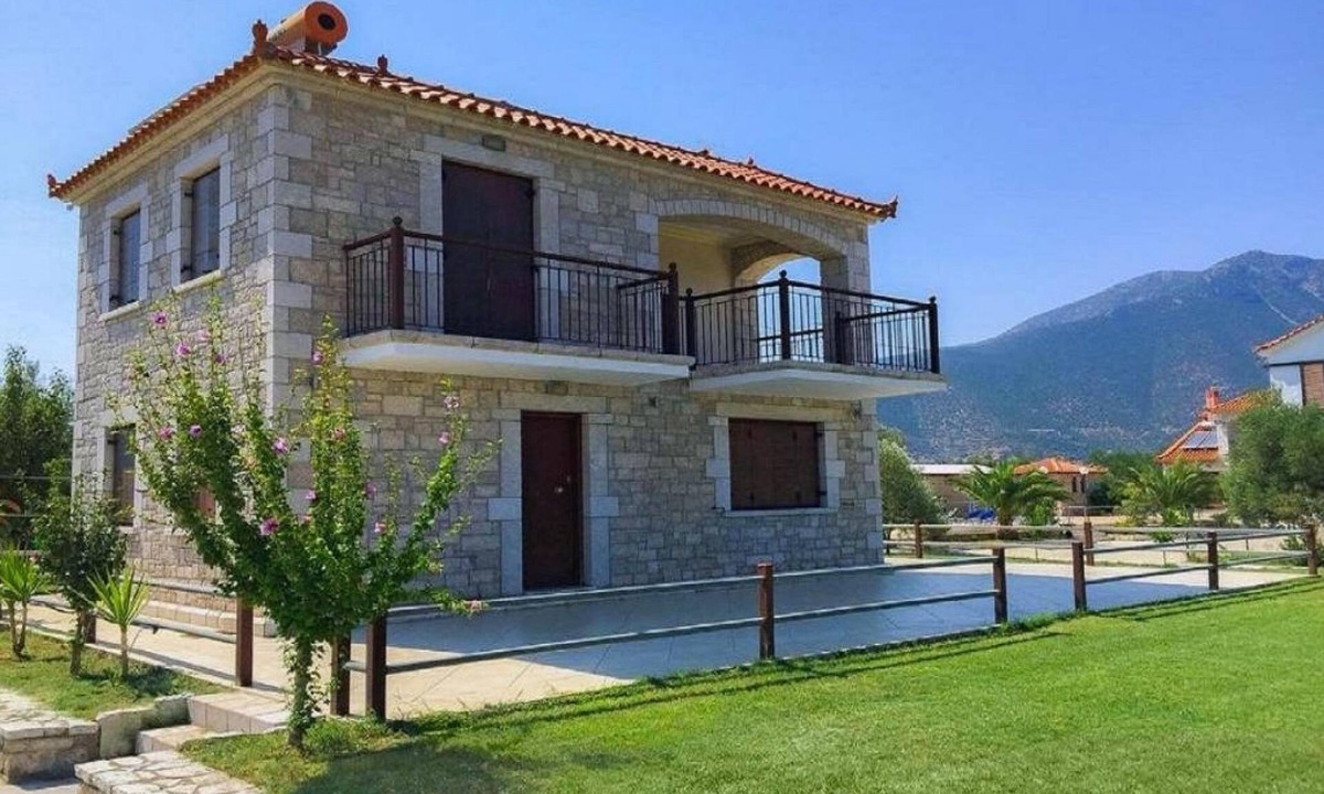 Paralio Astros Villa | Glyfada Villas