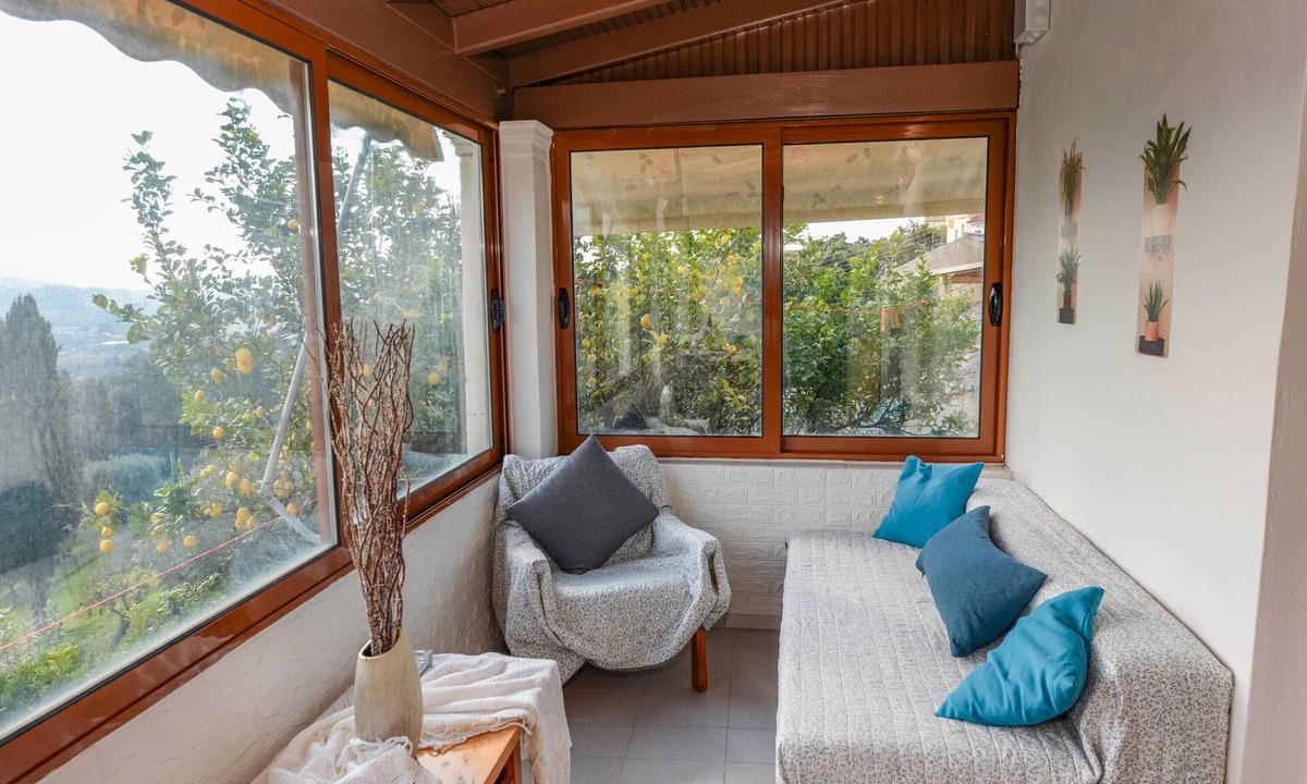Esperion House | Holiday Home 'My Paradise Viki' with Wi-Fi and Air Conditioning