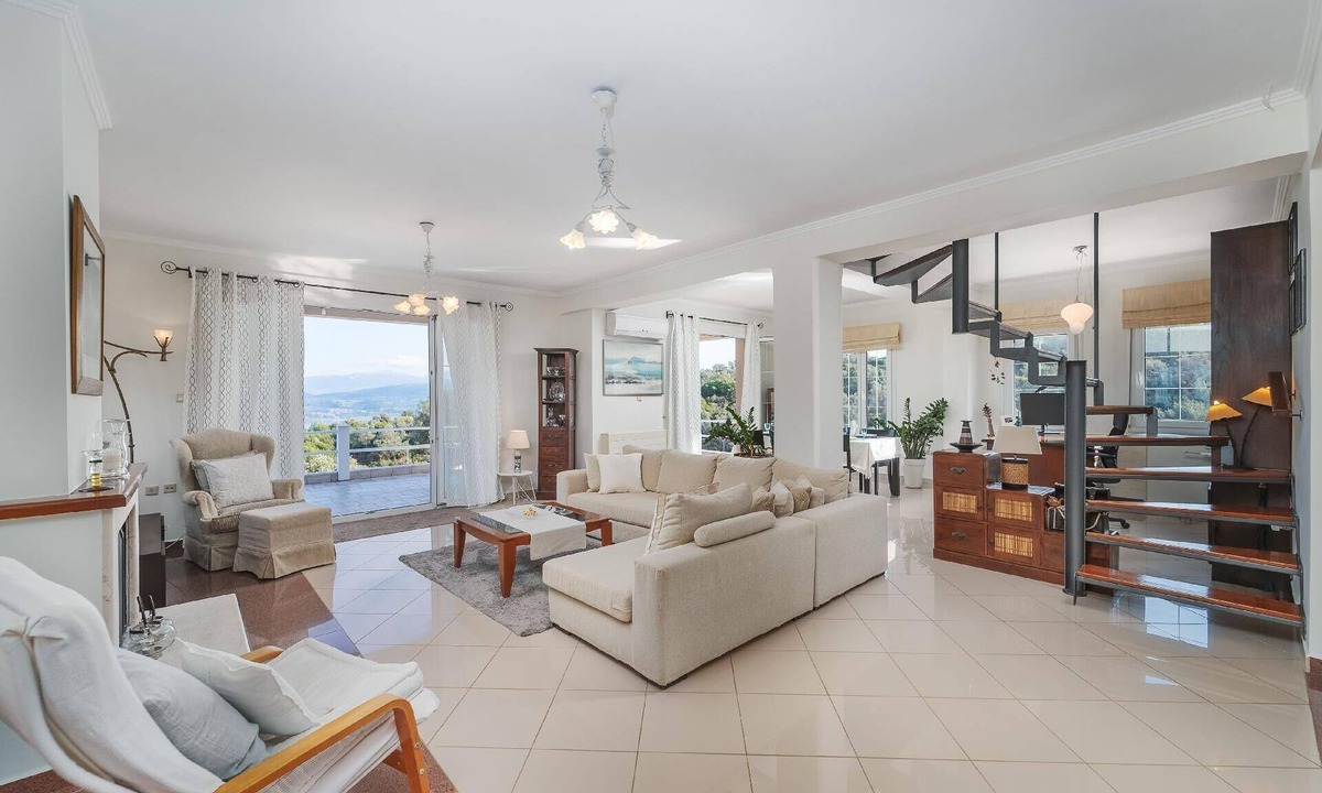 Lefkada House | Holiday house Lefkada (Stadt) for 1 - 12 persons with 5 bedrooms - Holiday home