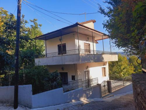 North Tzoumerka House | House in Lozetsi Village