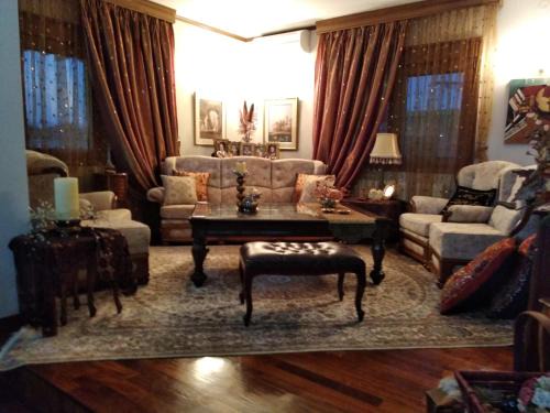 Prosotsani Apartment | House in the Village