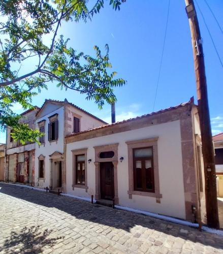 Polichnitos House | Ignatia's house