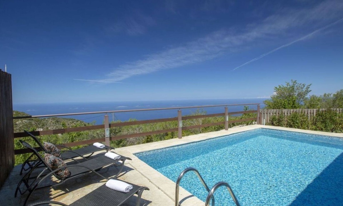 Lefkas House | in Apollonii mit privatem Pool und spektakulärer Aussicht by Interhome