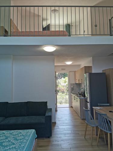 Toroni Apartment | Irinishouse 5