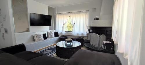 Ixia Apartment | Ixian House Apartment