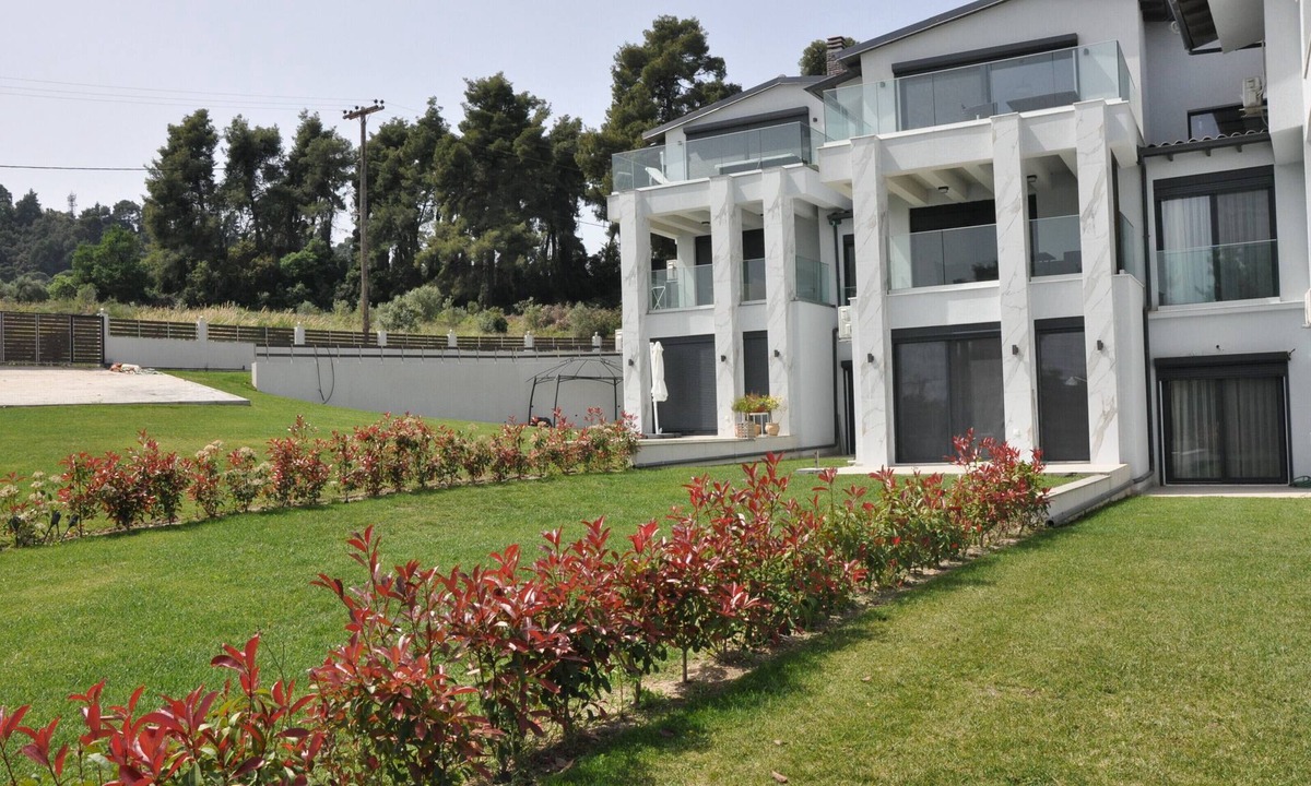 Kriopigi Villa | K-Villa Joana Kriopigi by Halkidiki Villas