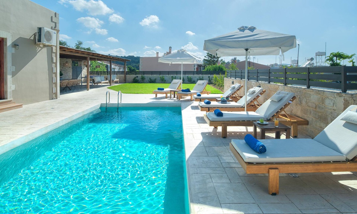 Dafni Villa | Kalypso Villa, a Serene Family Retreat with Pool