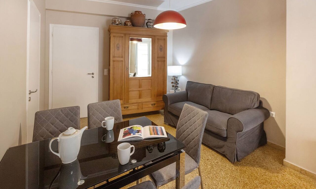 Psirri Apartment | Leonidas loft in the heart of Athens