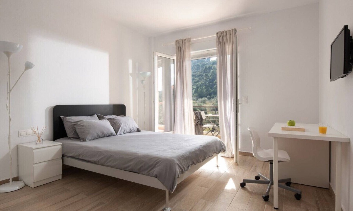 Sithonia House | Les Oliviers - 1st Floor Studios by RentalsPro