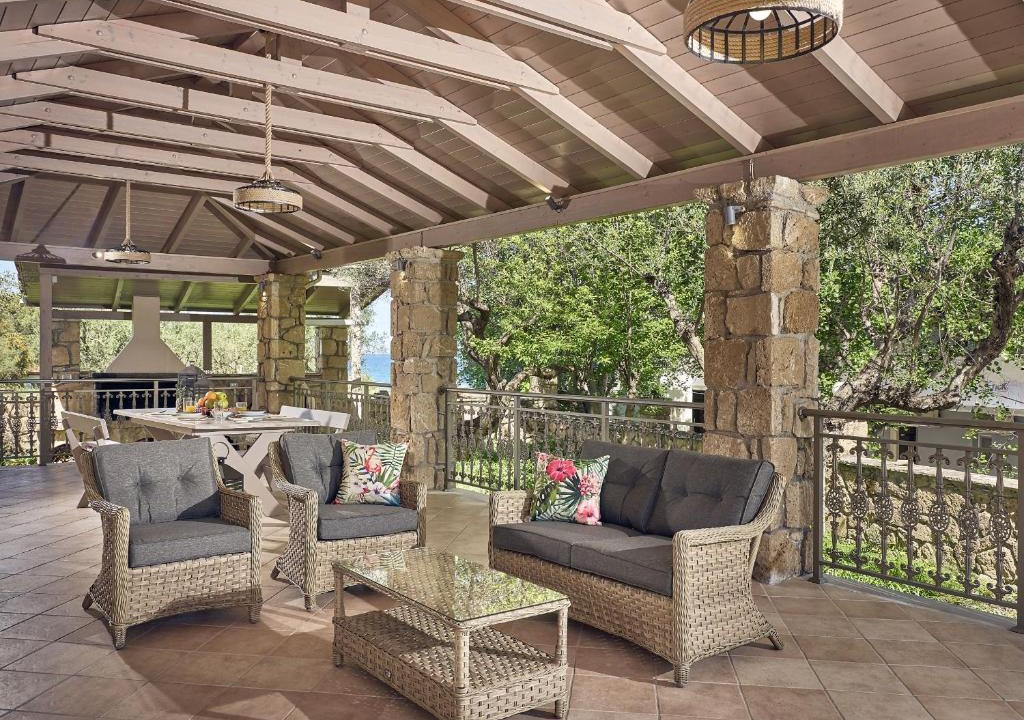 Psarou House | Loukia's House - Cozy Family Escape, by ZanteWize