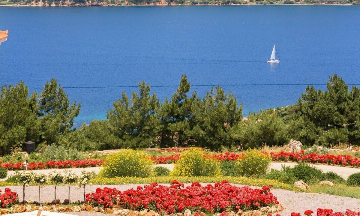 Samos Town Apartment | Lovely apartment for 4 people with pool, WIFI, A/C, TV, balcony, panoramic view and parking