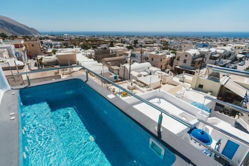 Emporio Apartment | Lux house with outdoor jacuzzi and sea view in Santorini