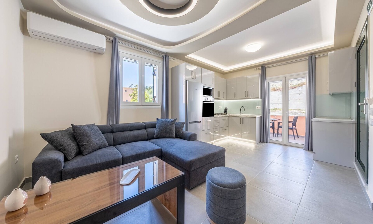 Sidari Apartment | Luxury Stay Apartment with Mountain View, Wi-Fi, and Air Conditioning