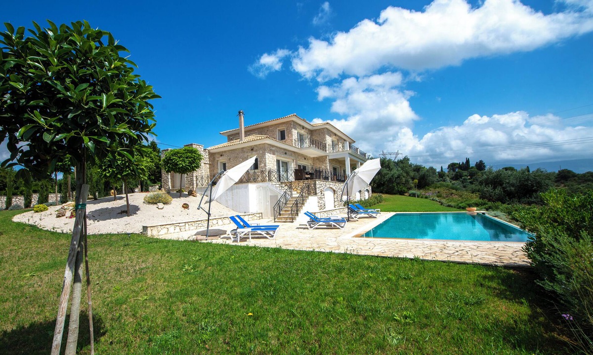 Poulades Villa | Luxury villa with panoramic sea views in Corfu - Villa Balatsinos