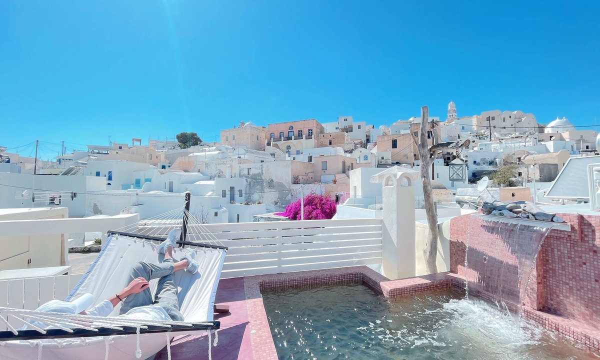 Emporio Villa | Luxury Villas Hariton – 2BR Private Villa with Rooftop Pool in Santorini