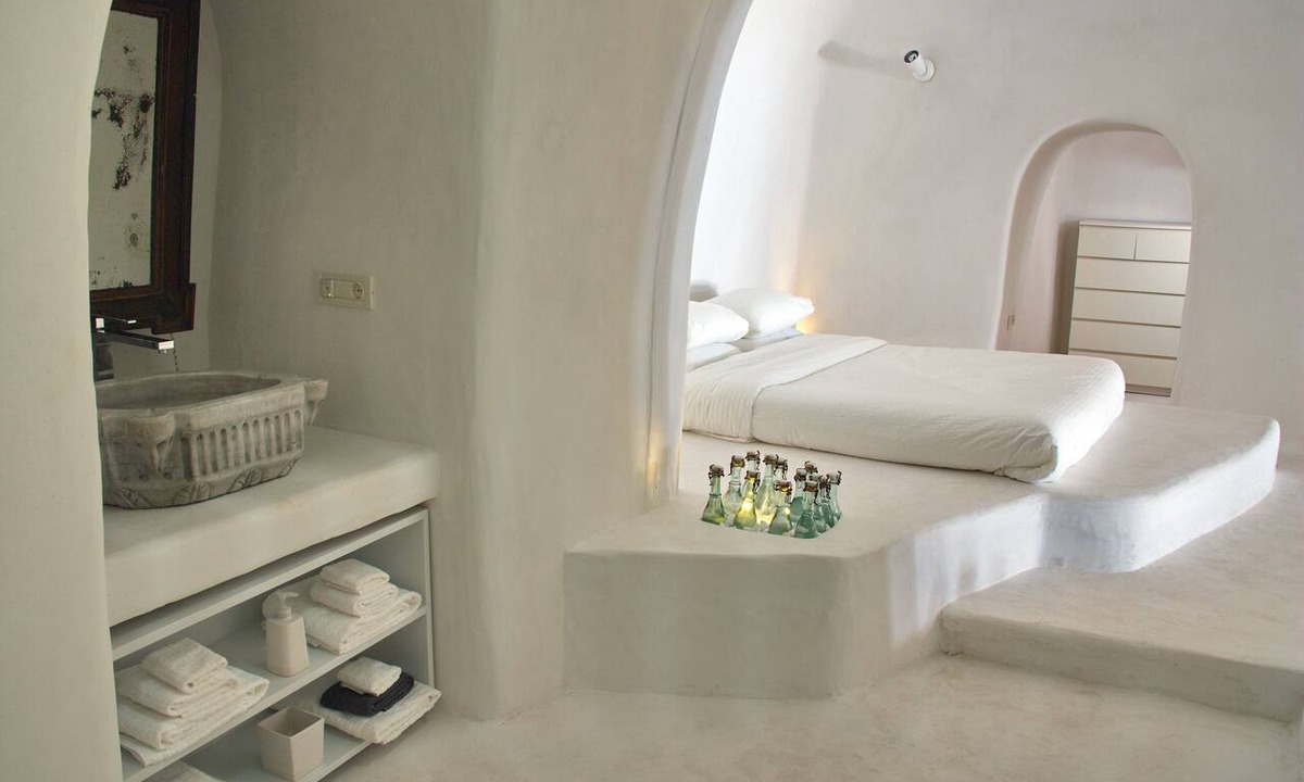 Oia Villa | Lydia's House, luxurious villa with indoor heated splash pool and Caldera view
