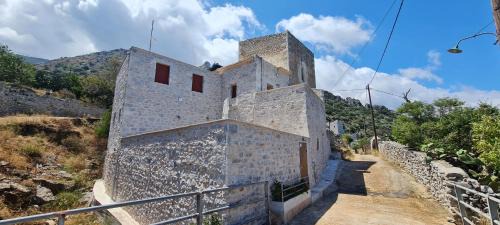 East Mani House | Mani Tu 1-Exclusive Sea View and Tranquility in Mani