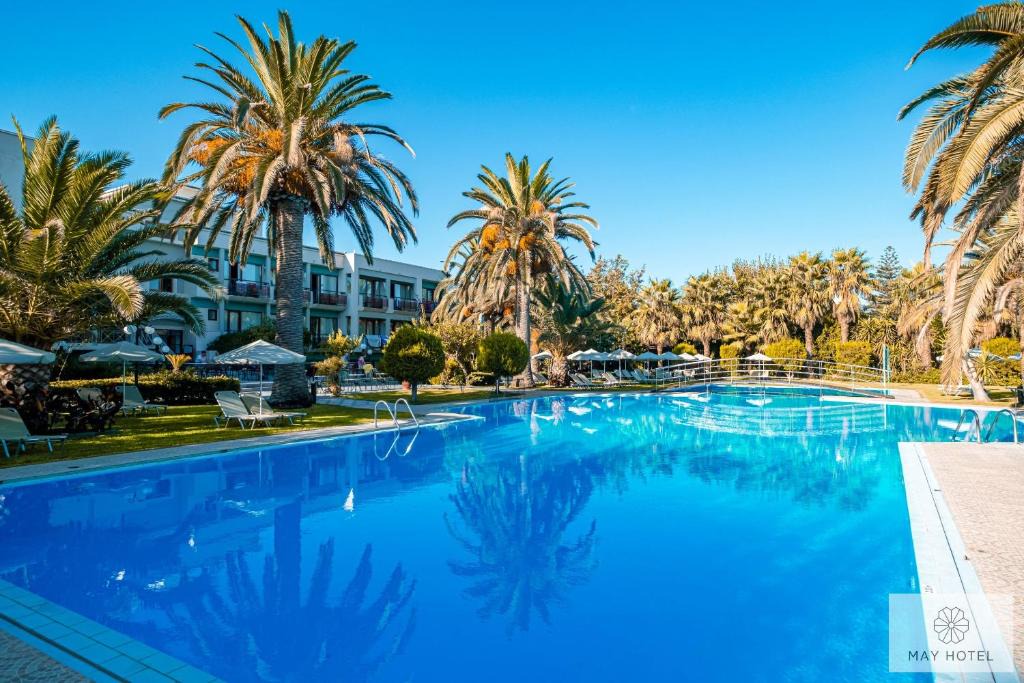 Platanes Hotel | May Beach Hotel