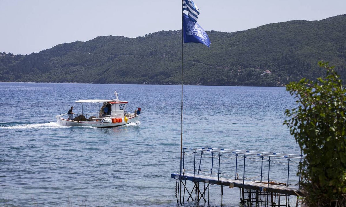 Karavomylos House | Meliti Waterfront Suites