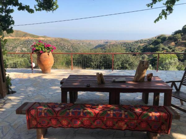 Rethymno House | Mitato Charkia view