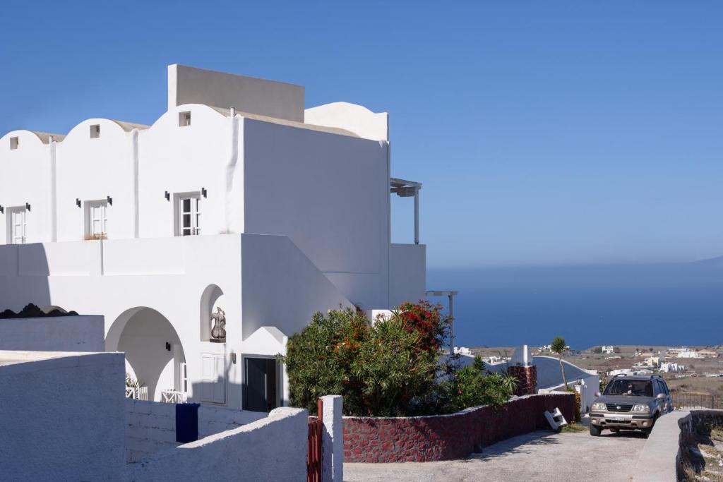 Oia Apartment | Muses Cycladic Suites