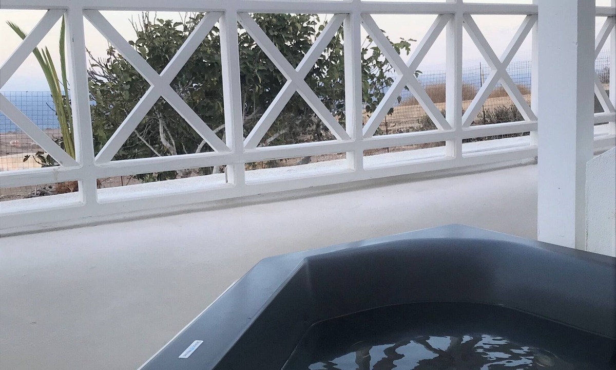 Oia Apartment | Muses Cycladic Suites - Two-Bedroom Apartment Partial Sea view&Seasonal Hot Tub