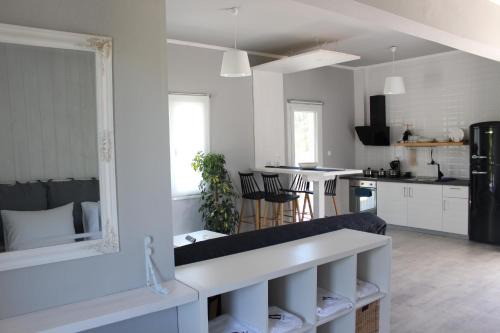 Ormos Panagias Apartment | Nana's studios