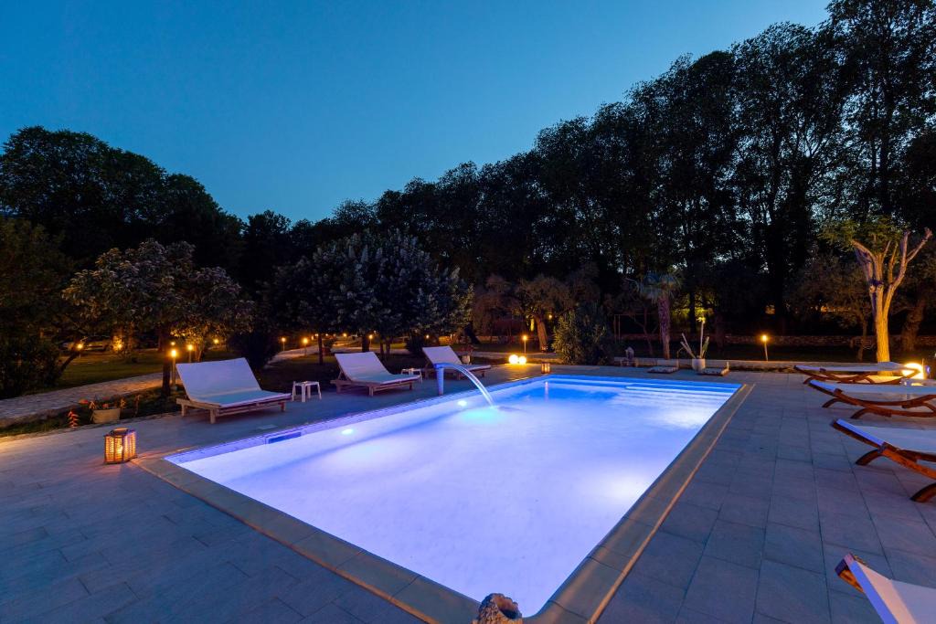 Thasos Town Apartment | Natura Bungalows-Villa