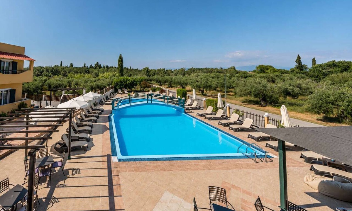Lefkimmi Condo | Nikos Villas - Ionian Family Escape