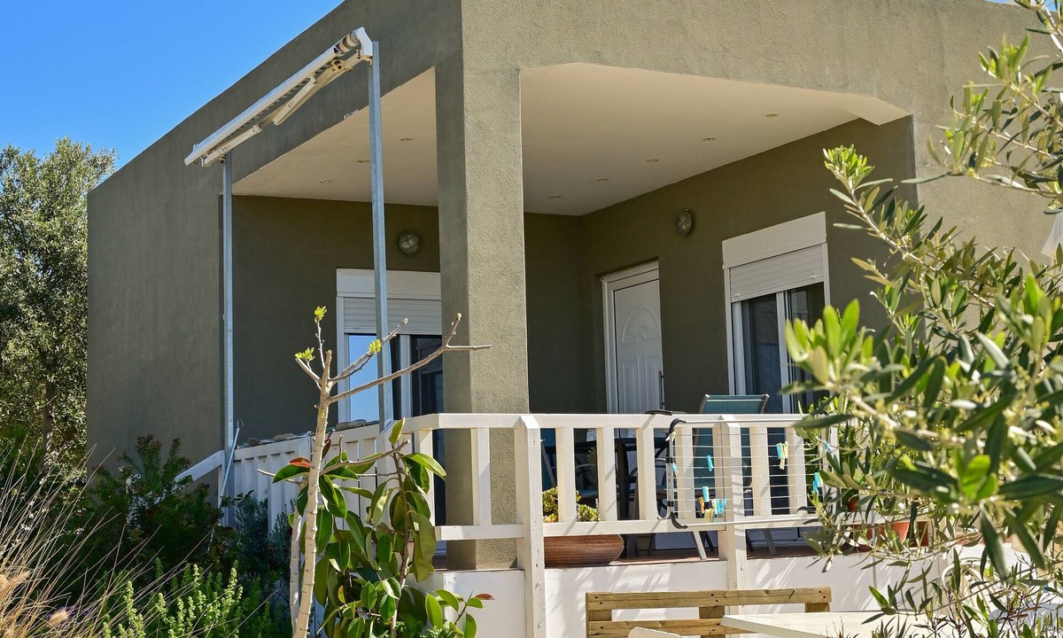 Kamilari Apartment | Olive Garden house