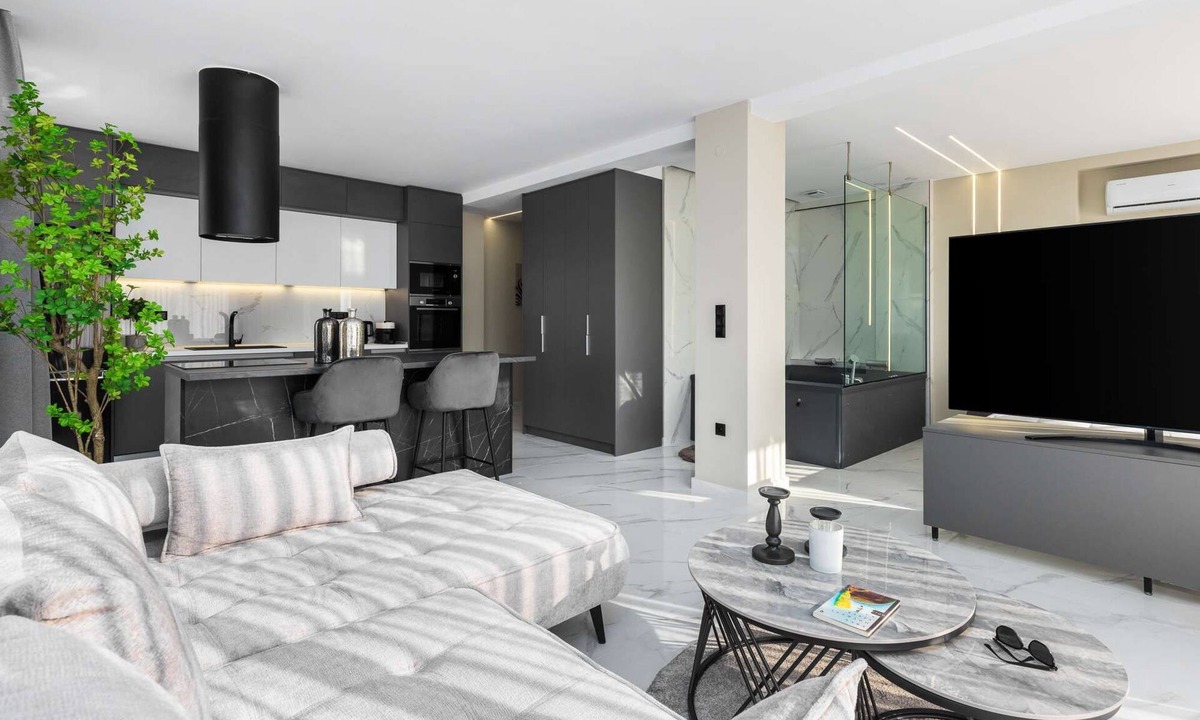 Thessaloniki City Centre Apartment | Ophelia Apartments by halu! Apt with Hot Tub