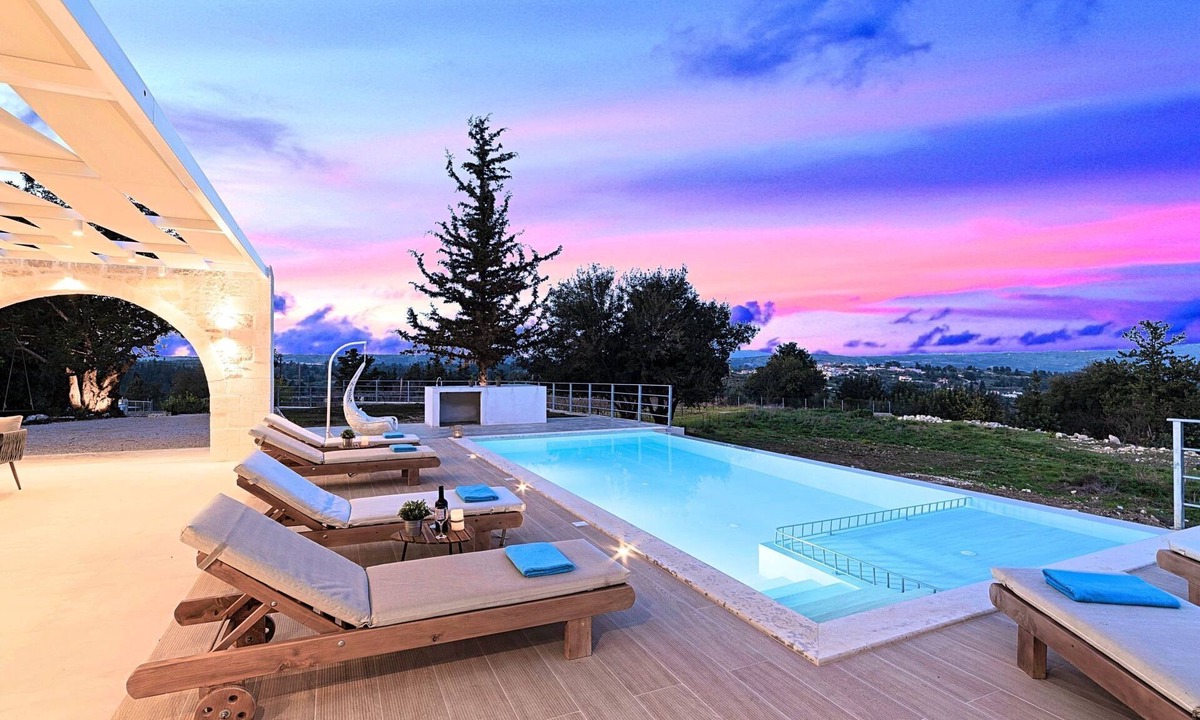 Apokoronas House | Orientem Villa Beheizter Pool by Interhome