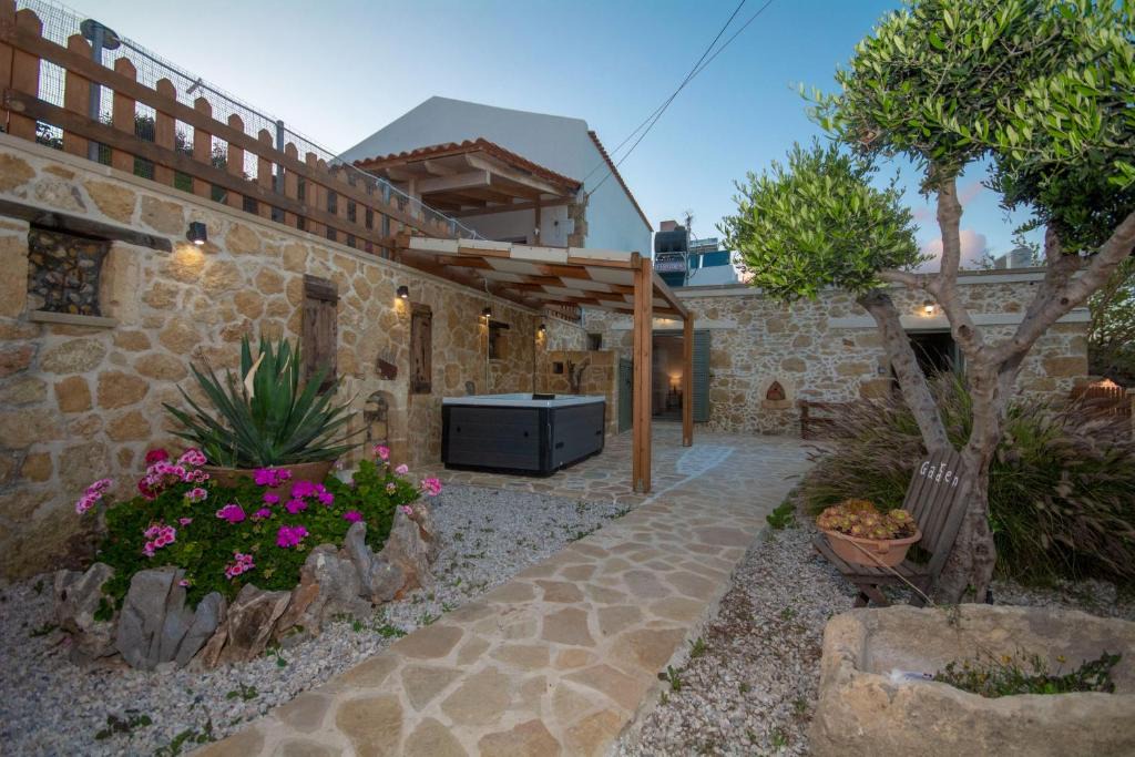 Ravdoucha House | Pamelas House with Jacuzzi