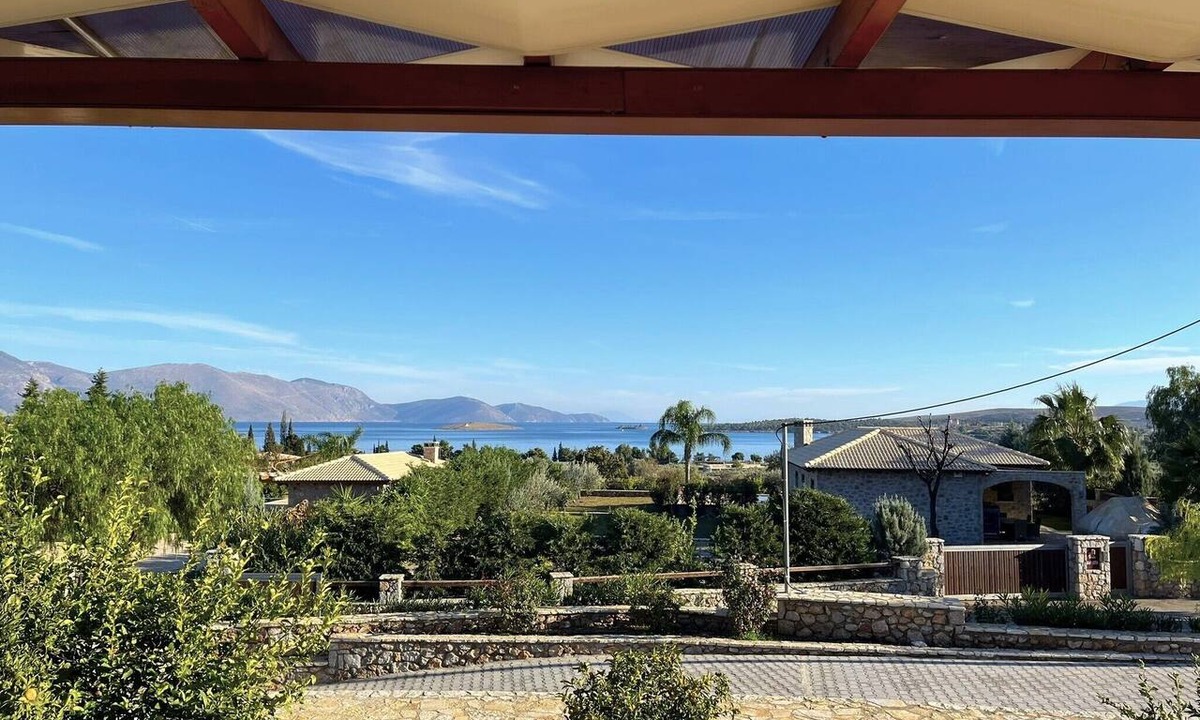 Kontsika House | Panoramic Sea View Villa near Galaxidi