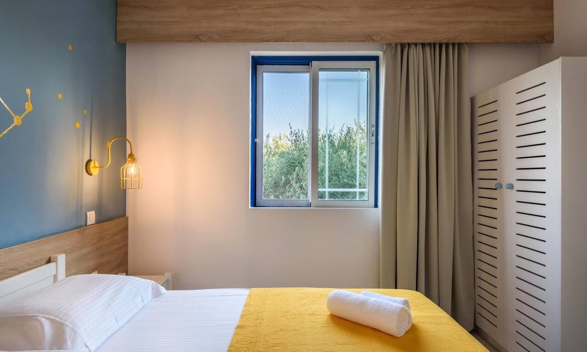 Akrotiri House | Paradisio Baby and Kinder Hotel
