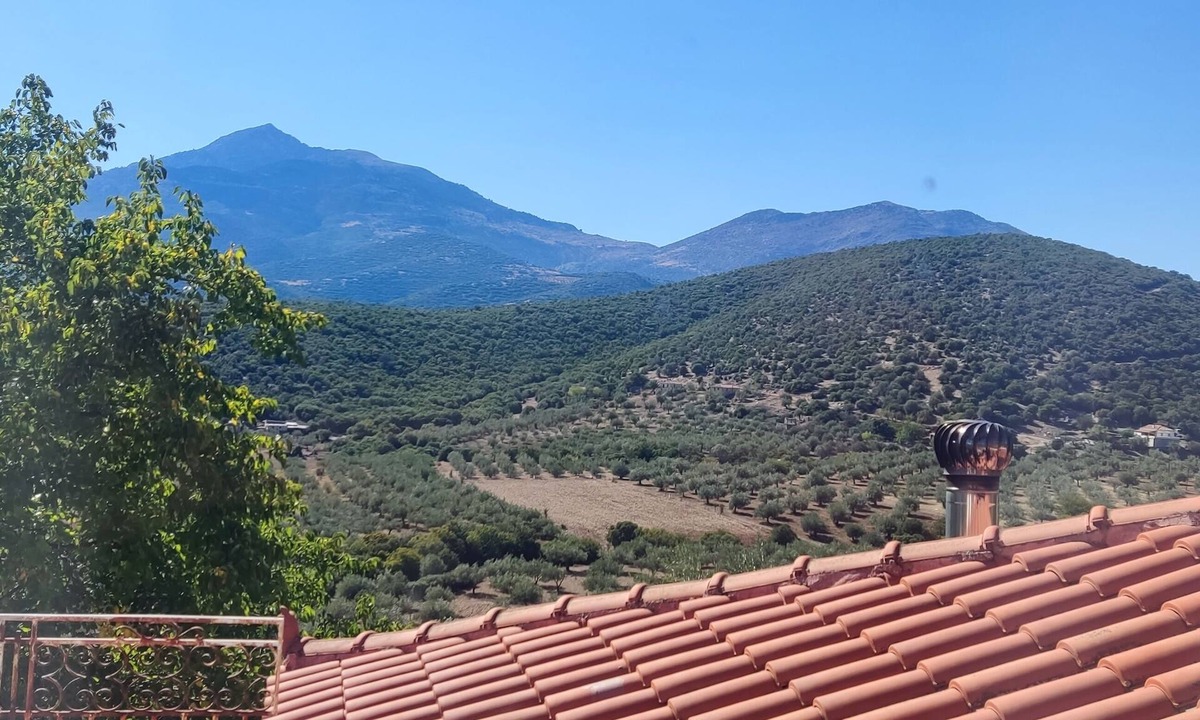 Lirkia Cottage | Quiet peaceful cottage in the hills