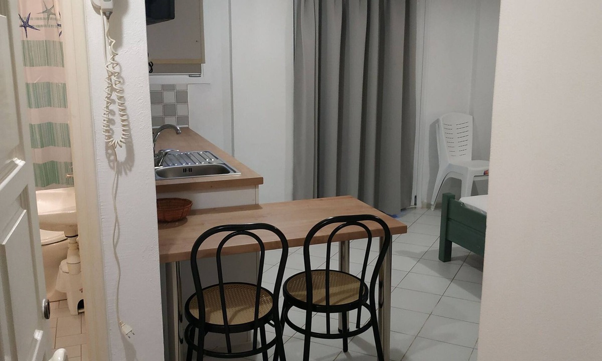 Agia Pelagia Apartment | Renia Studios Economy studio ground floor for upto 4pers