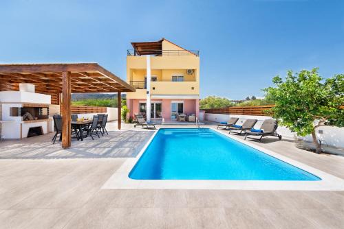 Gennadi Villa | Ritas Gennadi Villa
