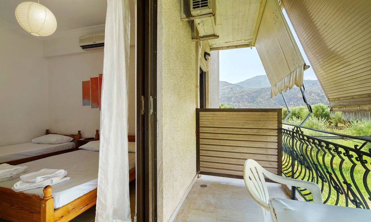Nikolaiika Apartment | Rousetis Studio 101 - 200m from the Sea in Aígio