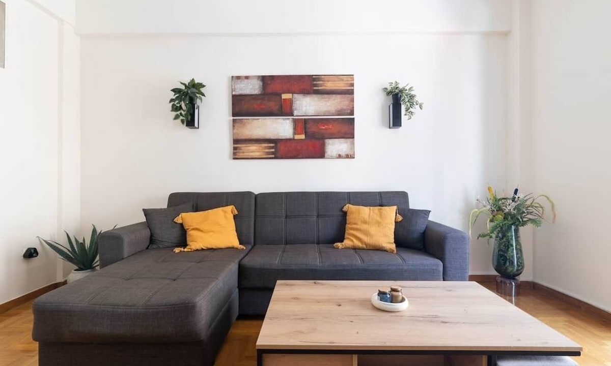 Attiki Apartment | S homes | Athens · Retro-Modern 2BR · Attiki Metro