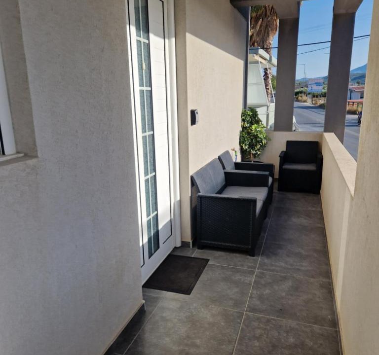 Gazi Apartment | Sarri Holiday Home