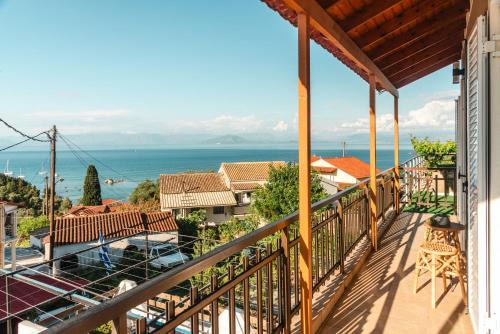 Petriti Apartment | Sea and Mountain House II
