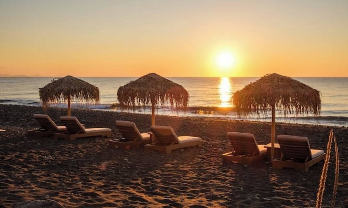 Agia Paraskevi Apartment | Sea Esta Luxury Beach House – Cycladic Elegance by Agia Paraskevi Beach